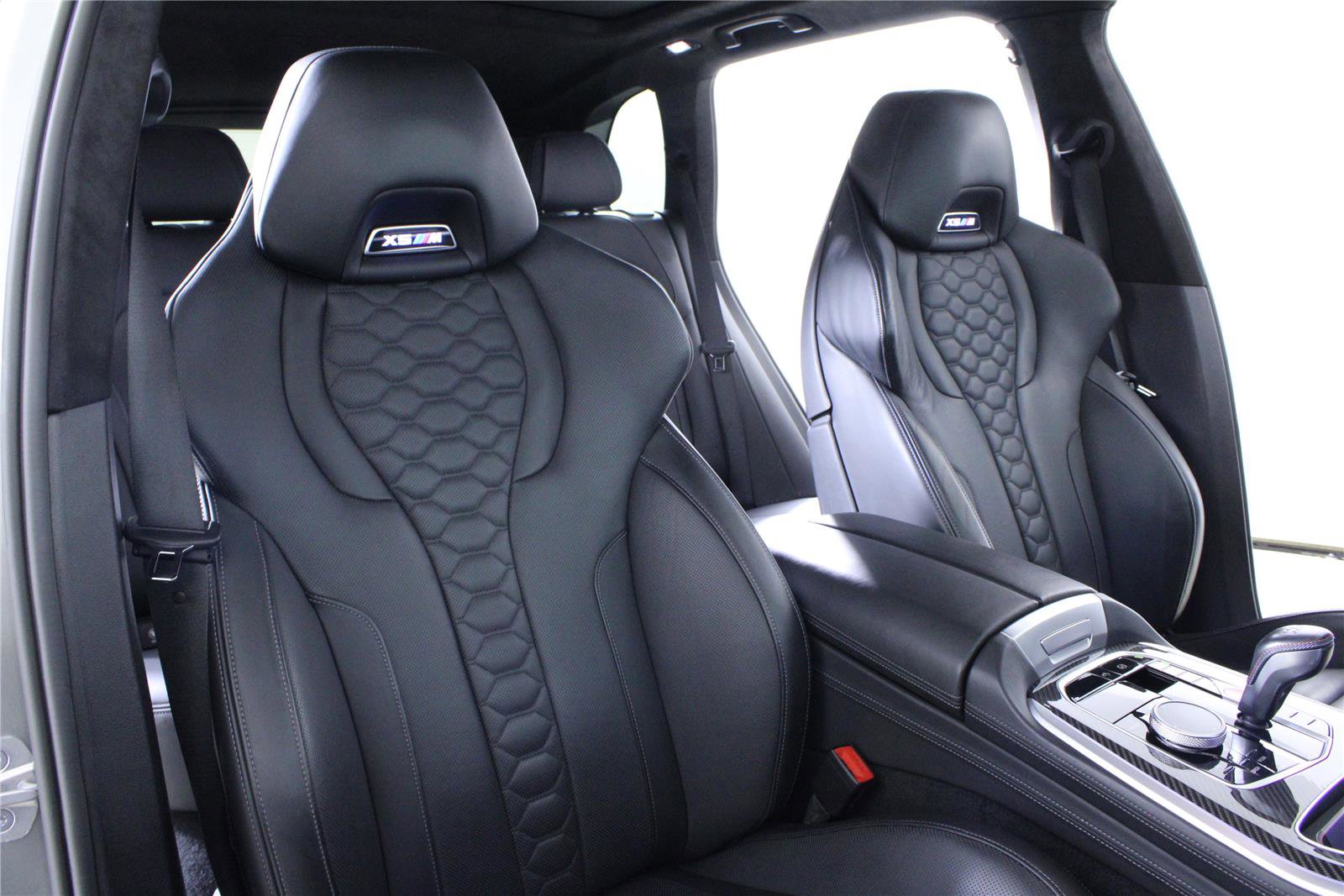Used 2022 BMW X5 M w/ Executive Package AWD/4WD image 17
