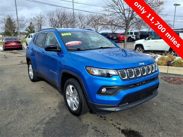 Certified 2022 Jeep Compass Latitude w/ Convenience Group image 3