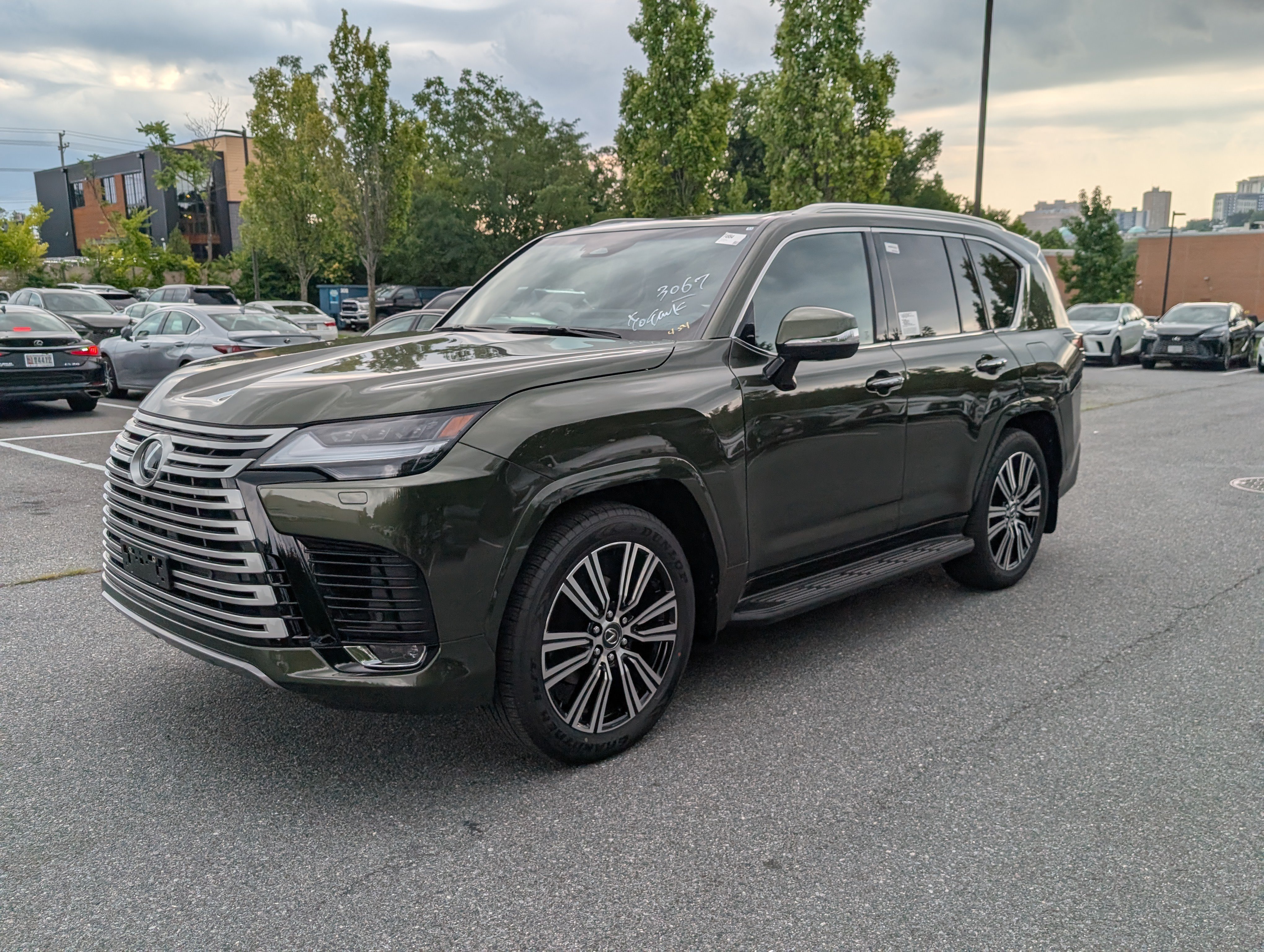 New 2026 Lexus LX 700h Luxury w/ Accessory Package (Z1) AWD/4WD image 4