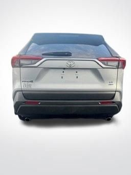 Used 2022 Toyota RAV4 LE image 24