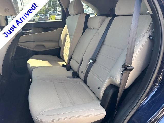 Used 2020 Kia Sorento S FWD image 17