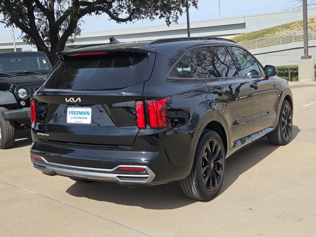 Used 2023 Kia Sorento SX image 5