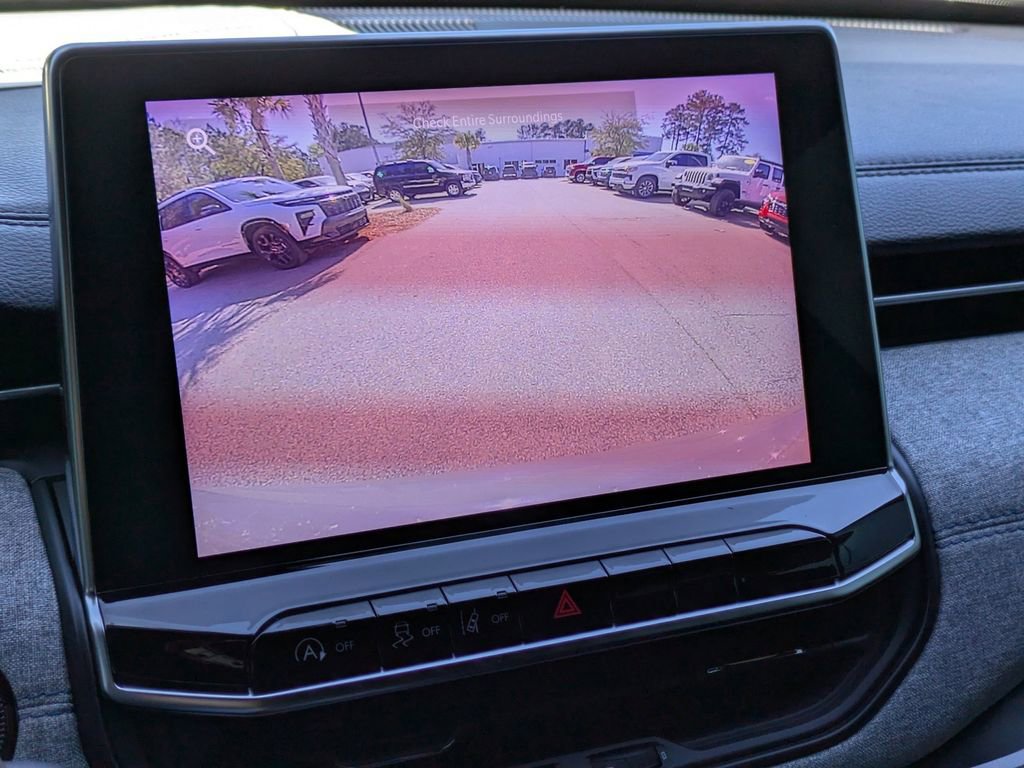 Used 2024 Jeep Compass Sport image 21