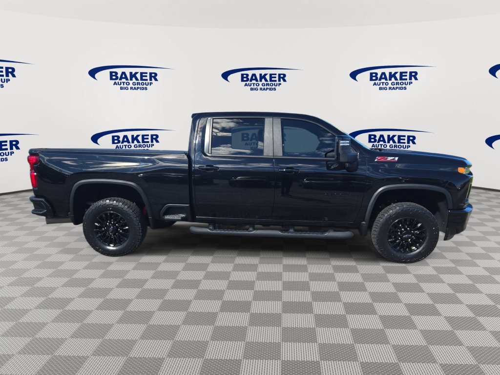 Used 2021 Chevrolet Silverado 2500 LTZ w/ LTZ Plus Package AWD/4WD image 2