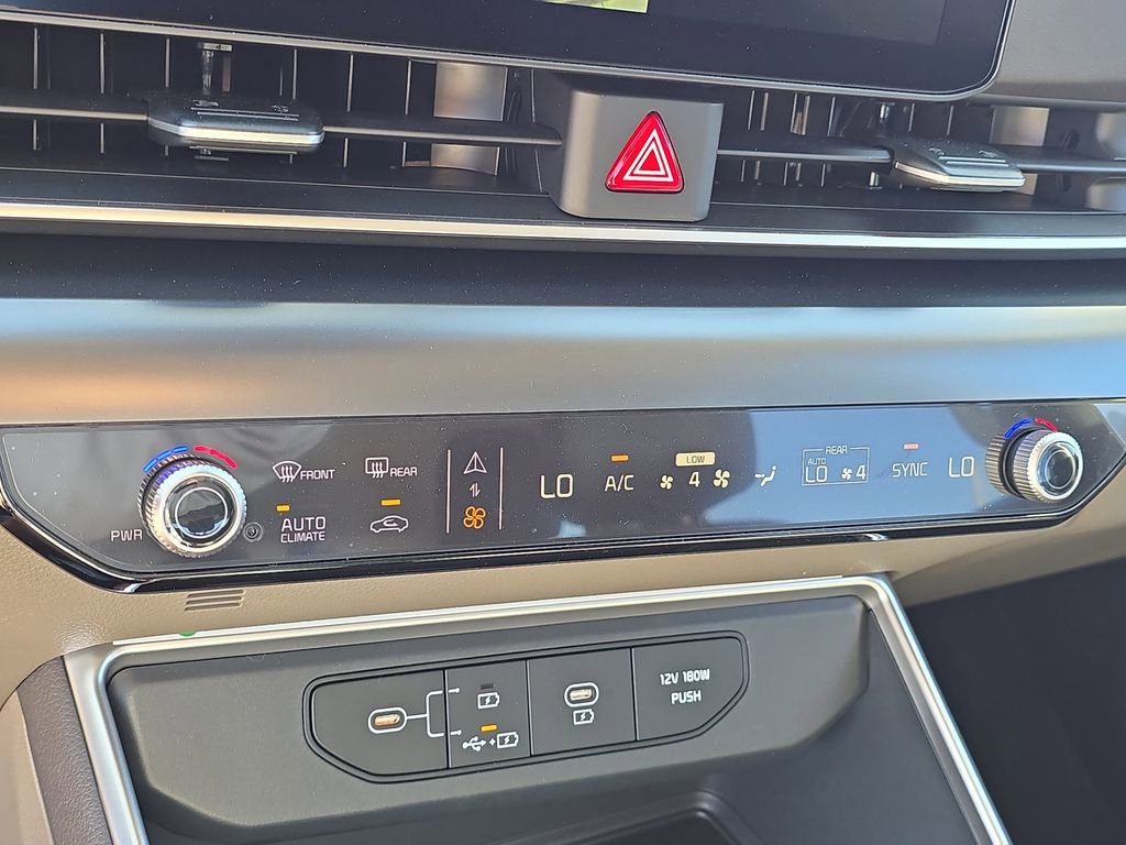 New 2026 Kia Carnival image 25