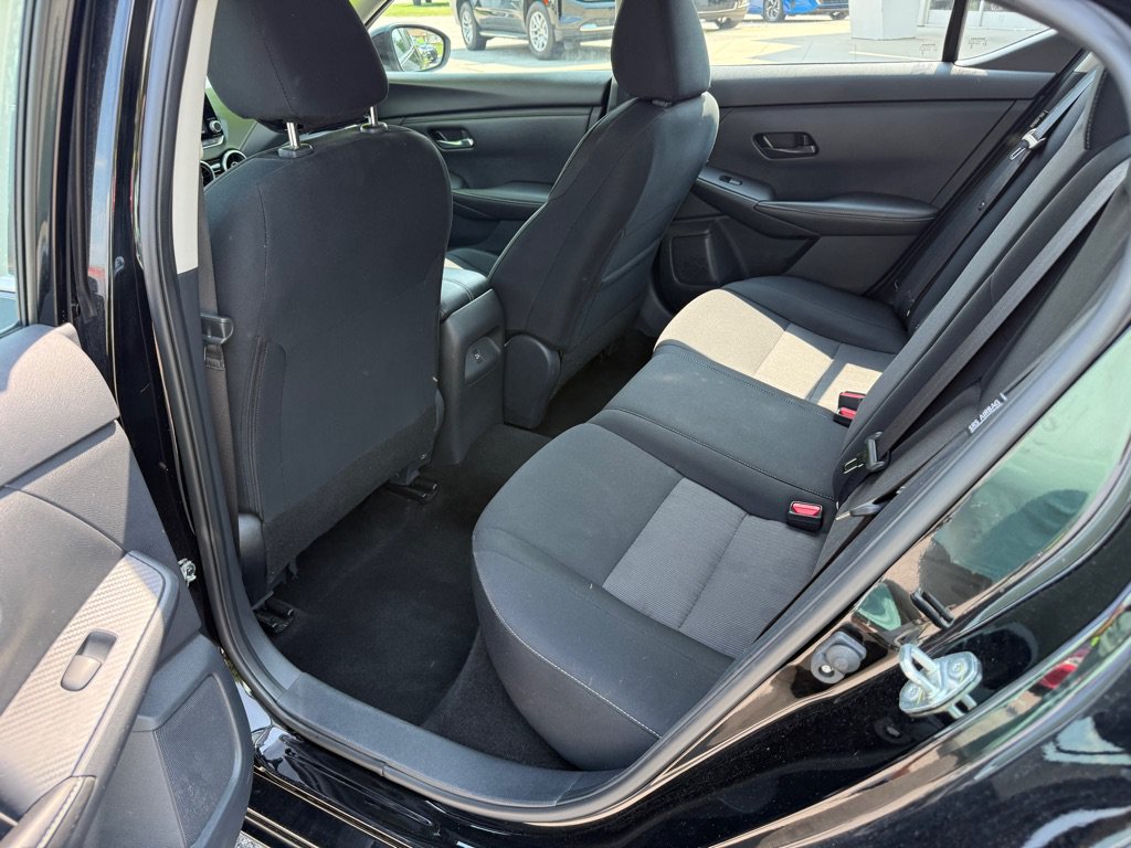 Used 2024 Nissan Sentra SV FWD image 12