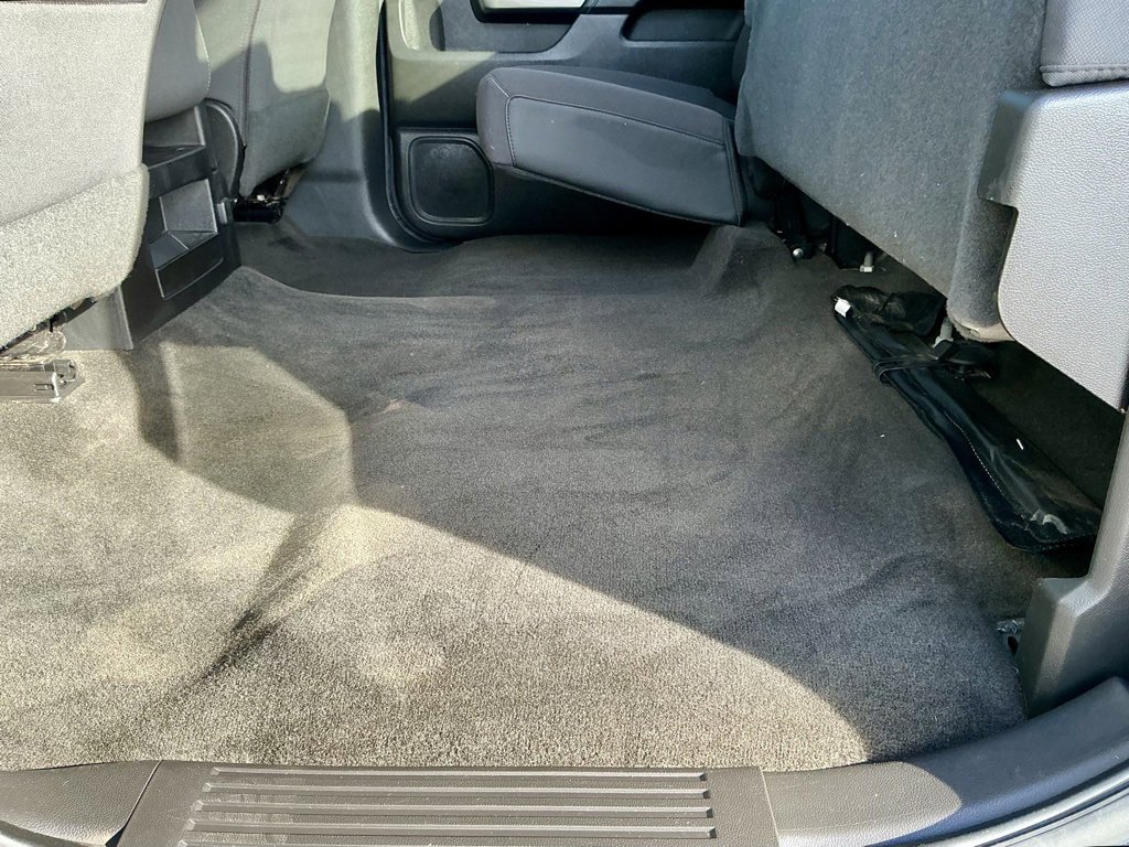 Used 2018 Chevrolet Silverado 1500 LT w/ All Star Edition image 27