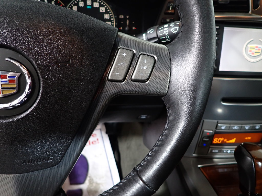 Used 2005 Cadillac XLR RWD image 25