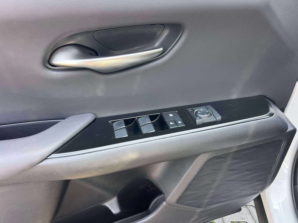 Used 2024 Lexus UX 250h F Sport AWD/4WD image 16