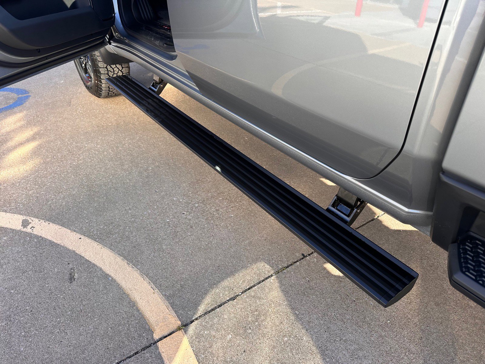 New 2026 GMC Sierra 2500 AT4 w/ AT4 Premium Plus Package image 6