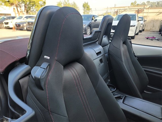 Used 2018 MAZDA MX-5 Miata Club image 11