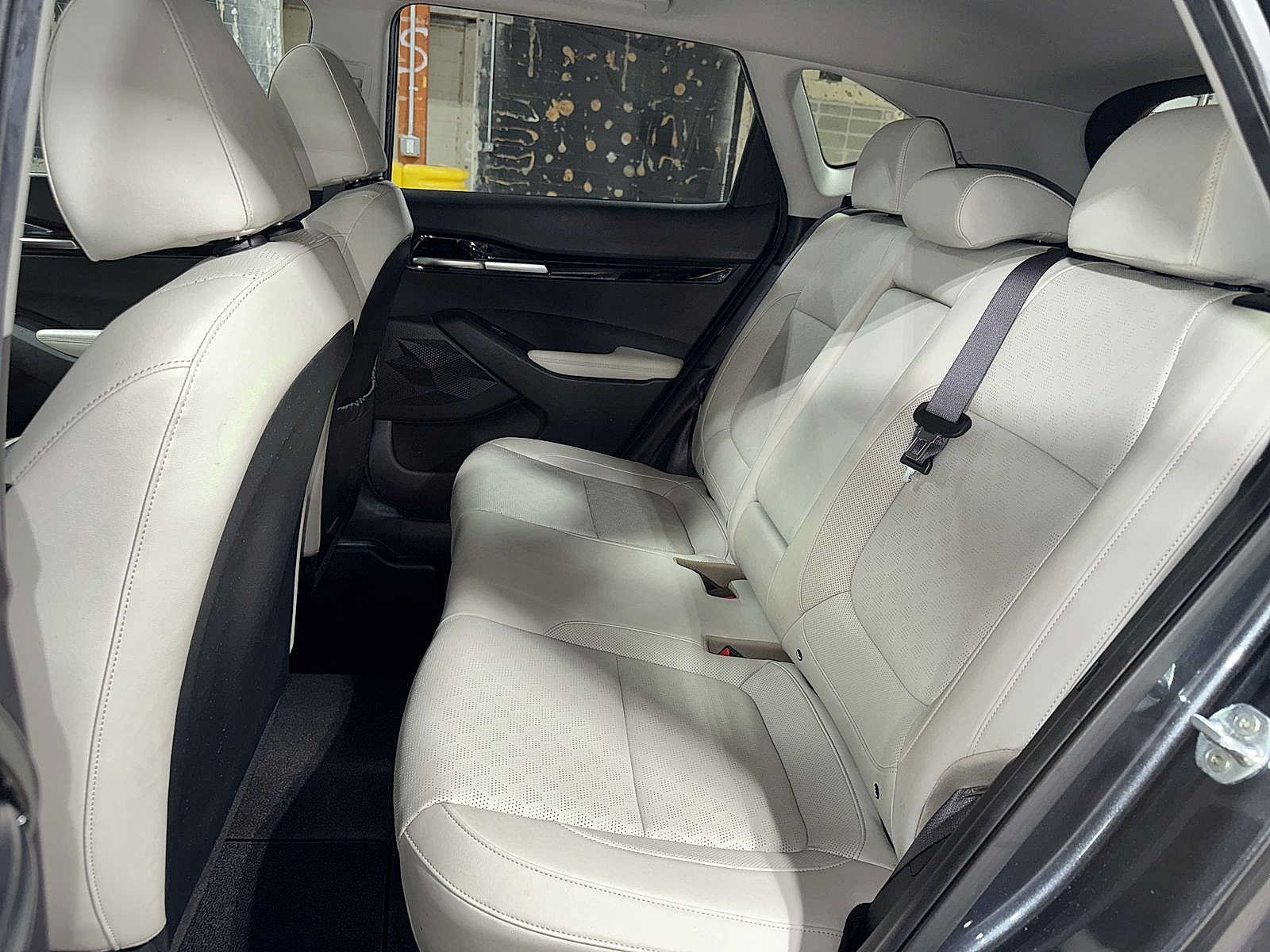 Used 2022 Kia Seltos SX w/ Sunroof Package AWD/4WD image 17