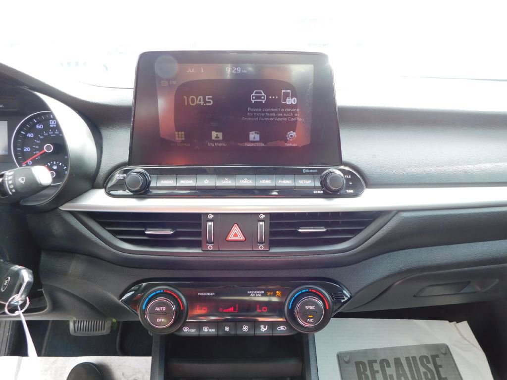 Used 2019 Kia Forte LXS image 27