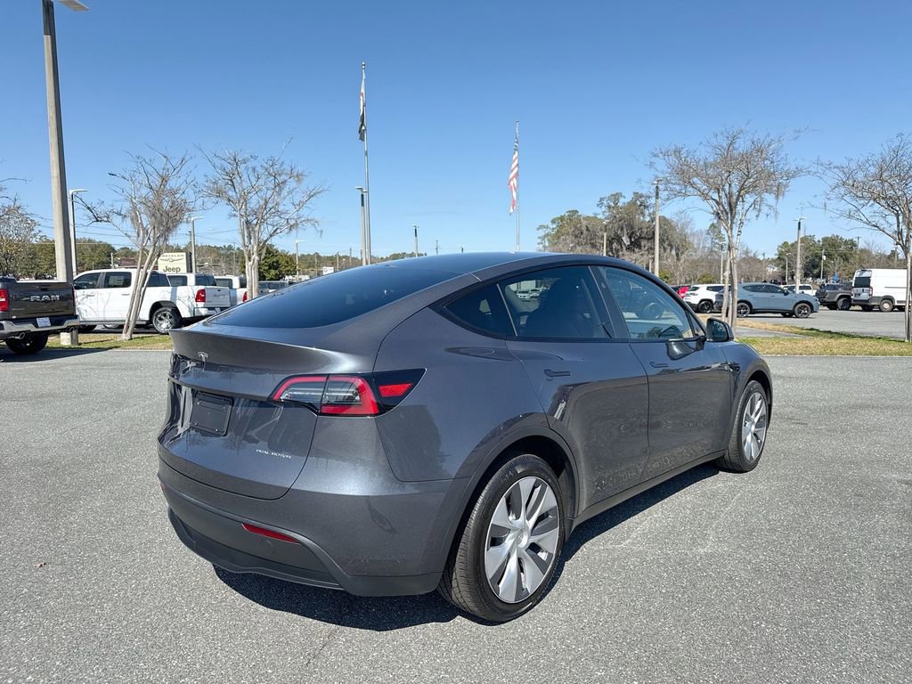 Used 2023 Tesla Model Y Long Range image 3