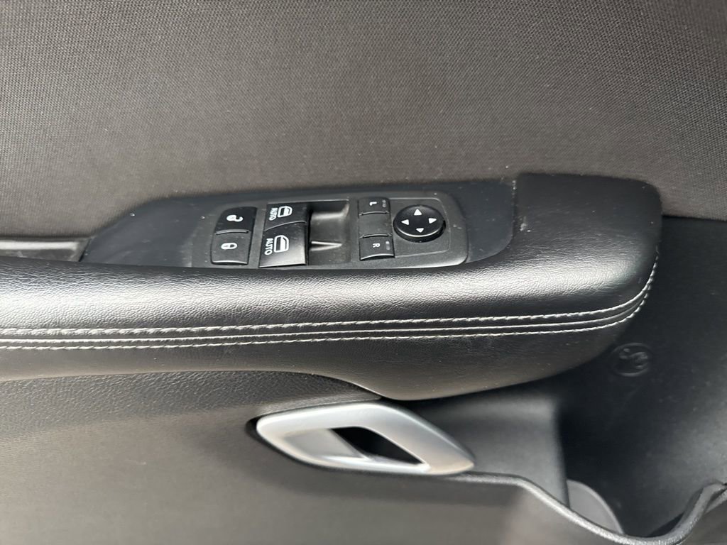 Used 2021 Dodge Challenger R/T Scat Pack RWD image 11