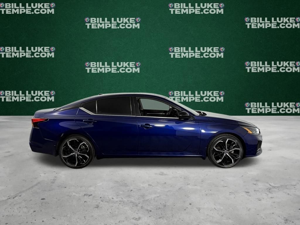 Used 2024 Nissan Altima 2.5 SR w/ SR Premium Package image 4