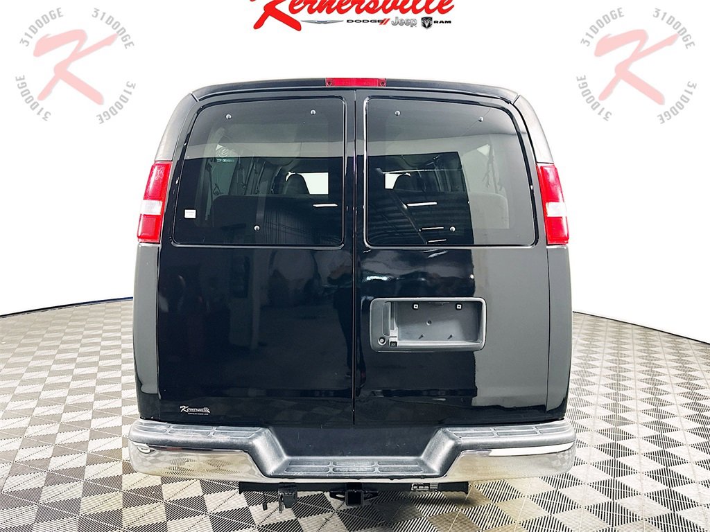 Used 2020 Chevrolet Express 3500 LT w/ LT Preferred Equipment Group image 6