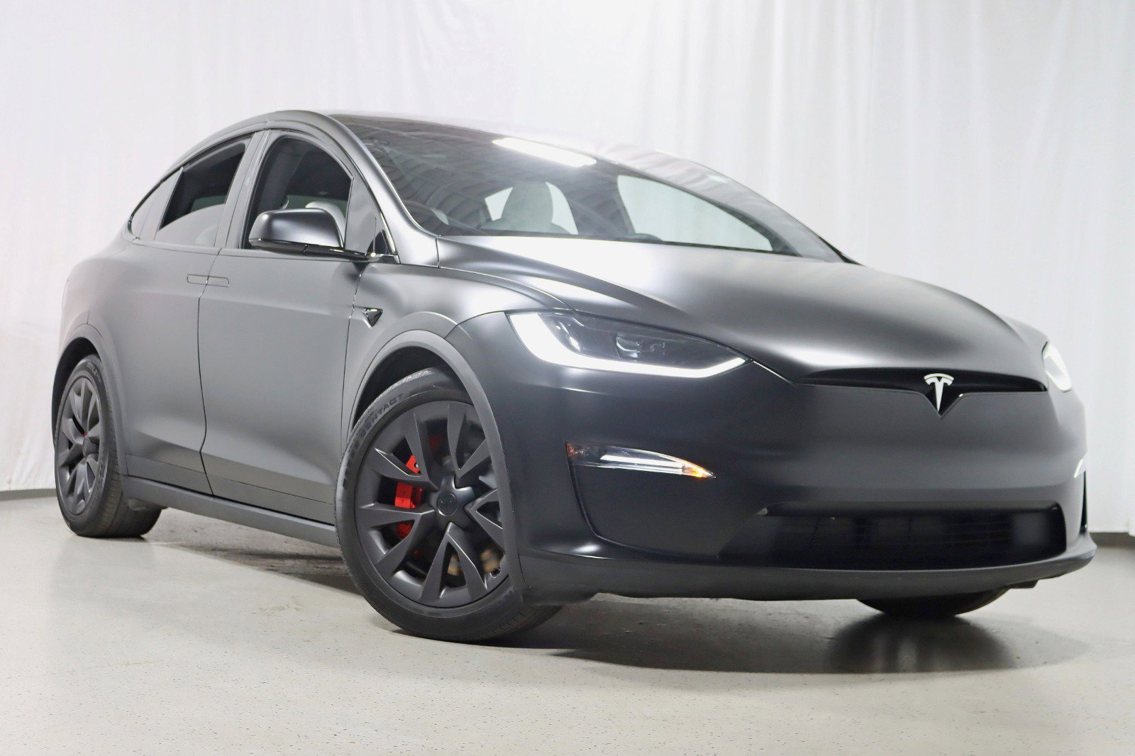 Used 2023 Tesla Model X Plaid image 7