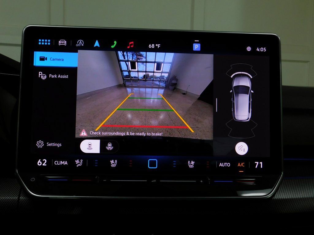 Used 2025 Volkswagen Golf 2.0T image 56