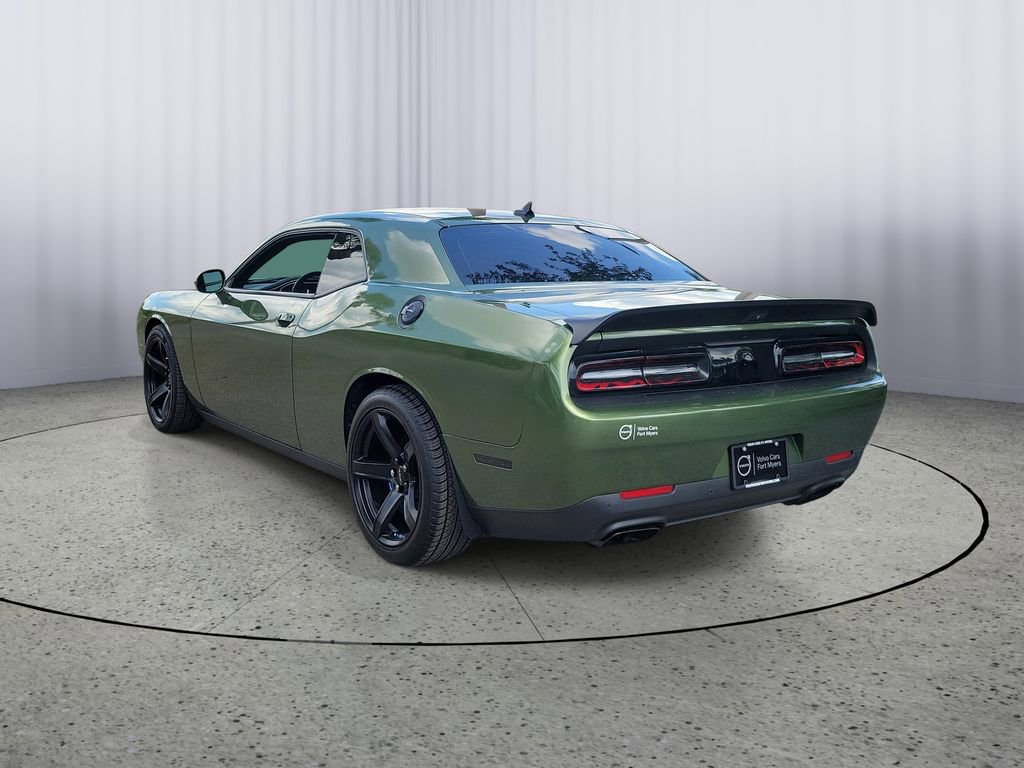 Used 2022 Dodge Challenger SRT Hellcat RWD image 6