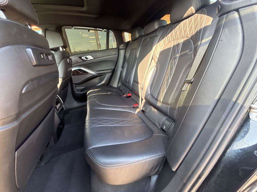 Used 2023 BMW X6 xDrive40i w/ Executive Package AWD/4WD image 17