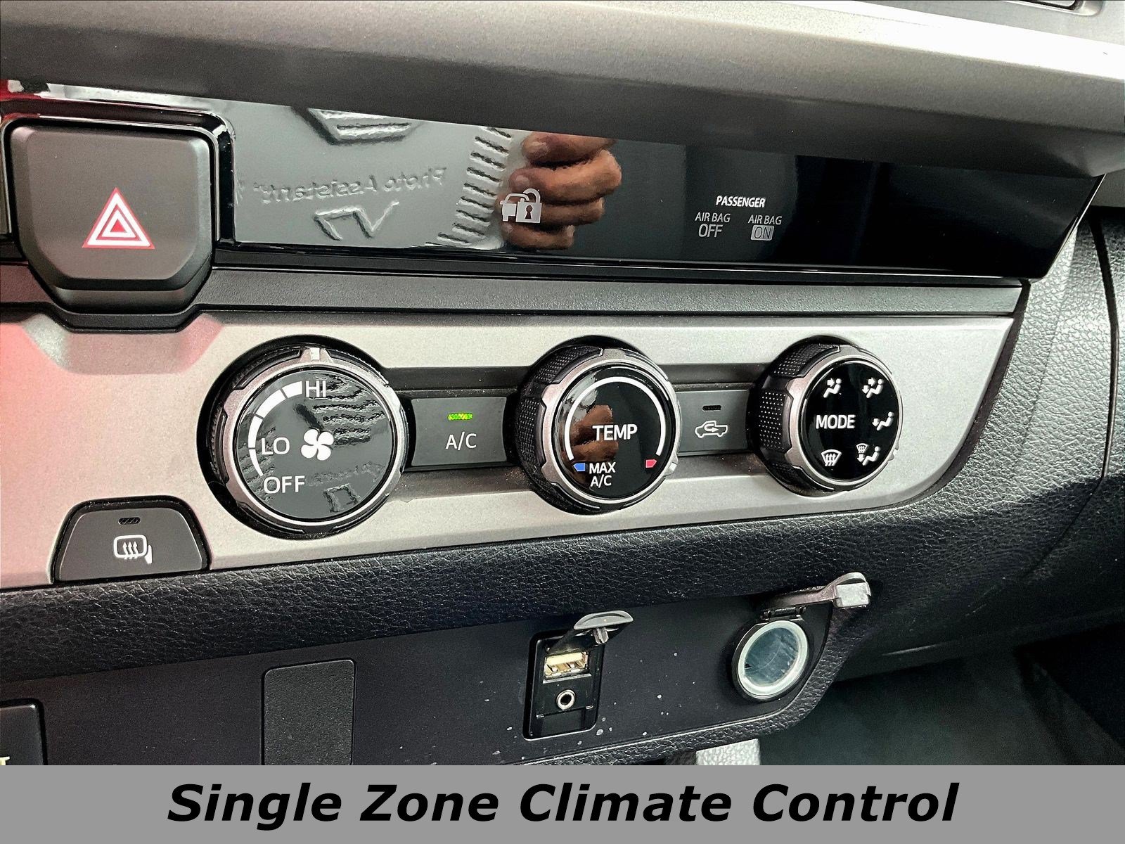 Used 2016 Toyota Tacoma SR5 w/ SR5 Appearance Package (SN) RWD image 15