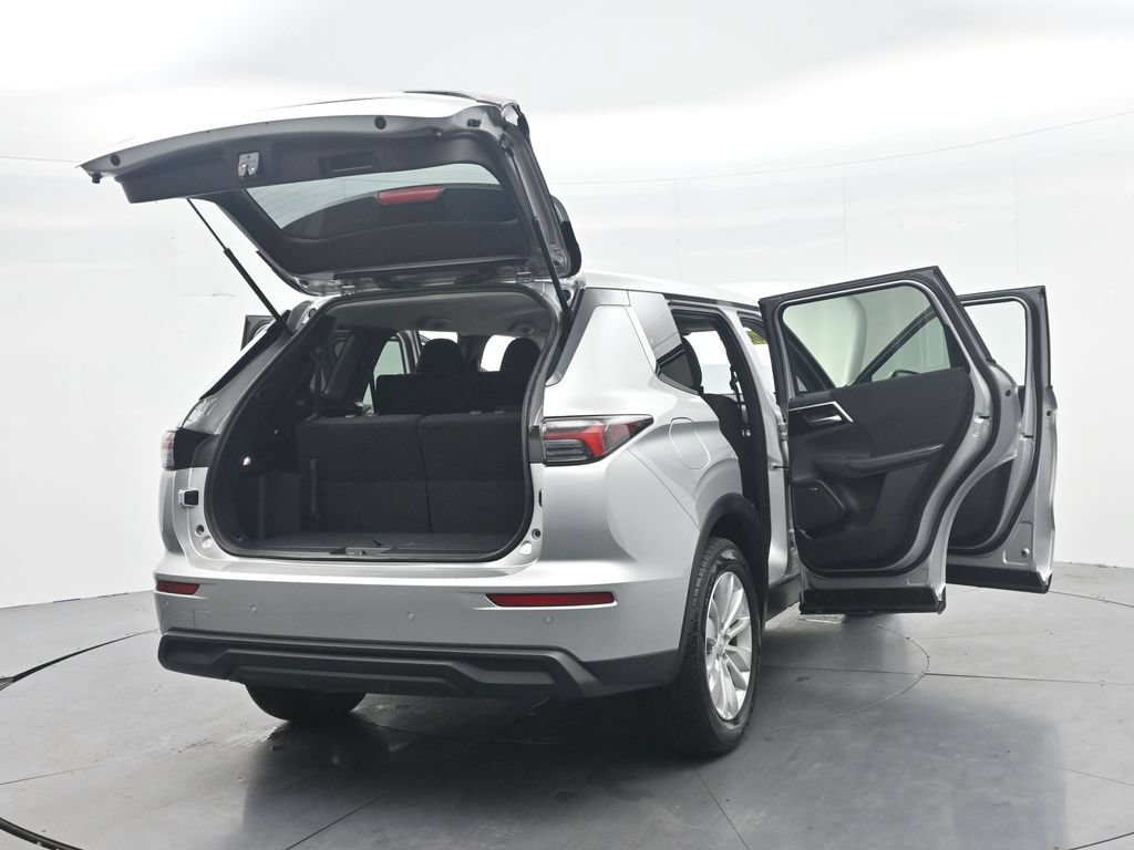 Used 2025 Mitsubishi Outlander ES AWD/4WD image 51