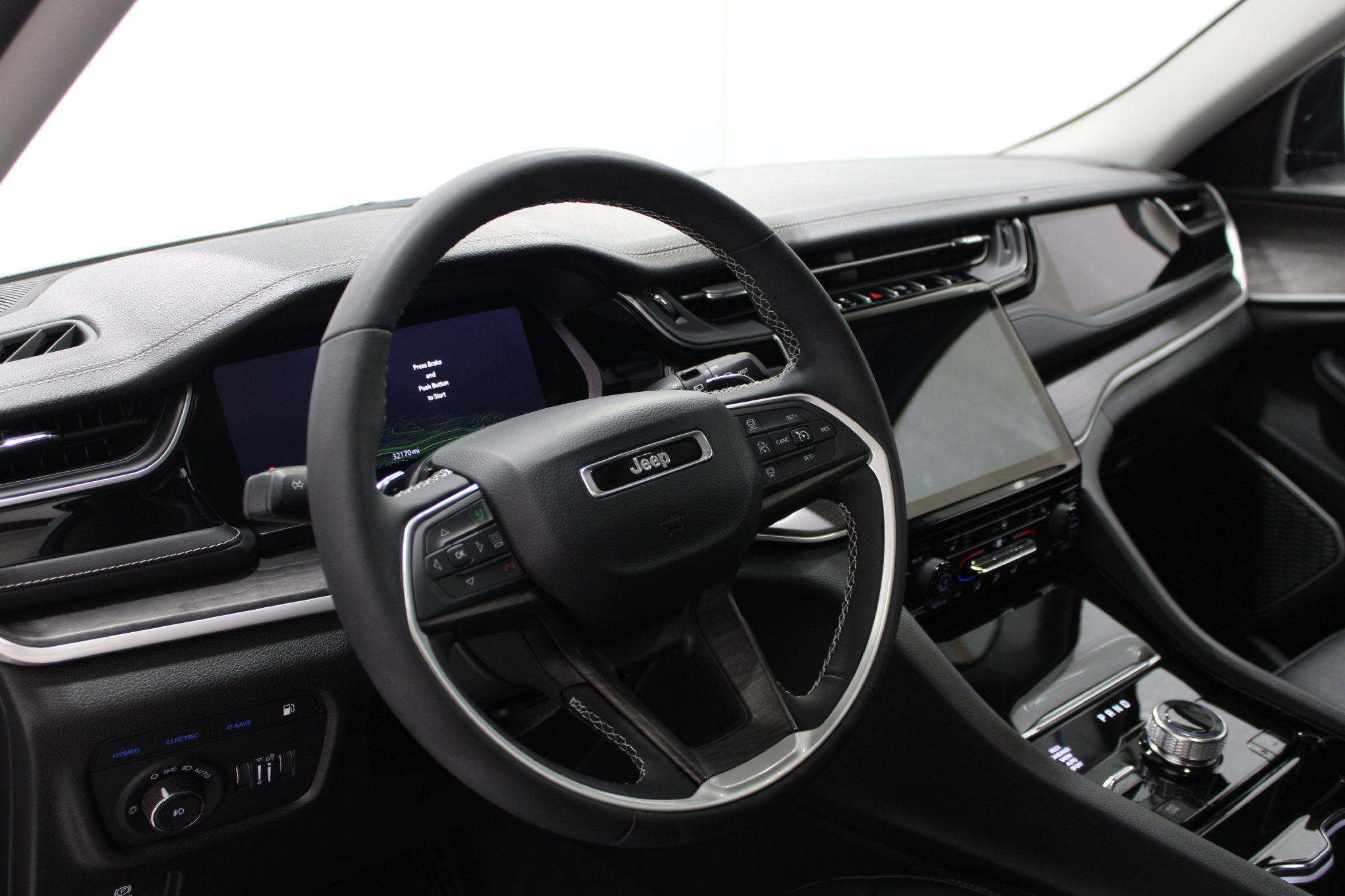 Used 2022 Jeep Grand Cherokee Limited 4xe AWD/4WD image 10