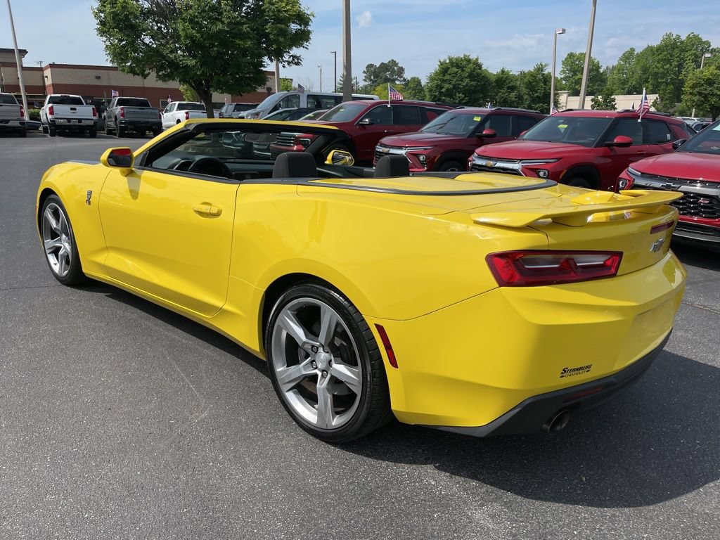 Used 2018 Chevrolet Camaro SS RWD image 10