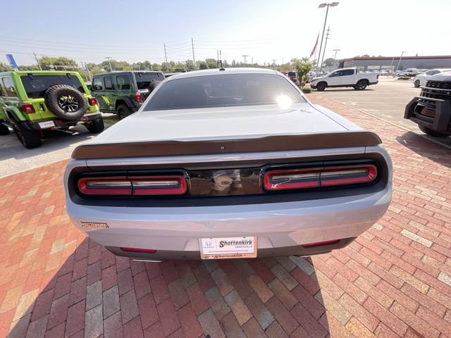 Used 2022 Dodge Challenger SXT w/ Driver Convenience Group RWD image 30