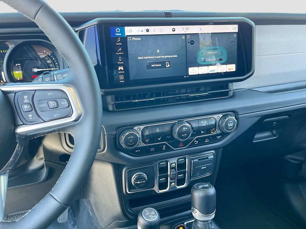 Certified 2025 Jeep Wrangler Unlimited Sahara w/ Safety Group image 14