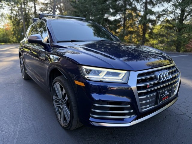 Used 2018 Audi SQ5 Premium Plus w/ Navigation Package image 3