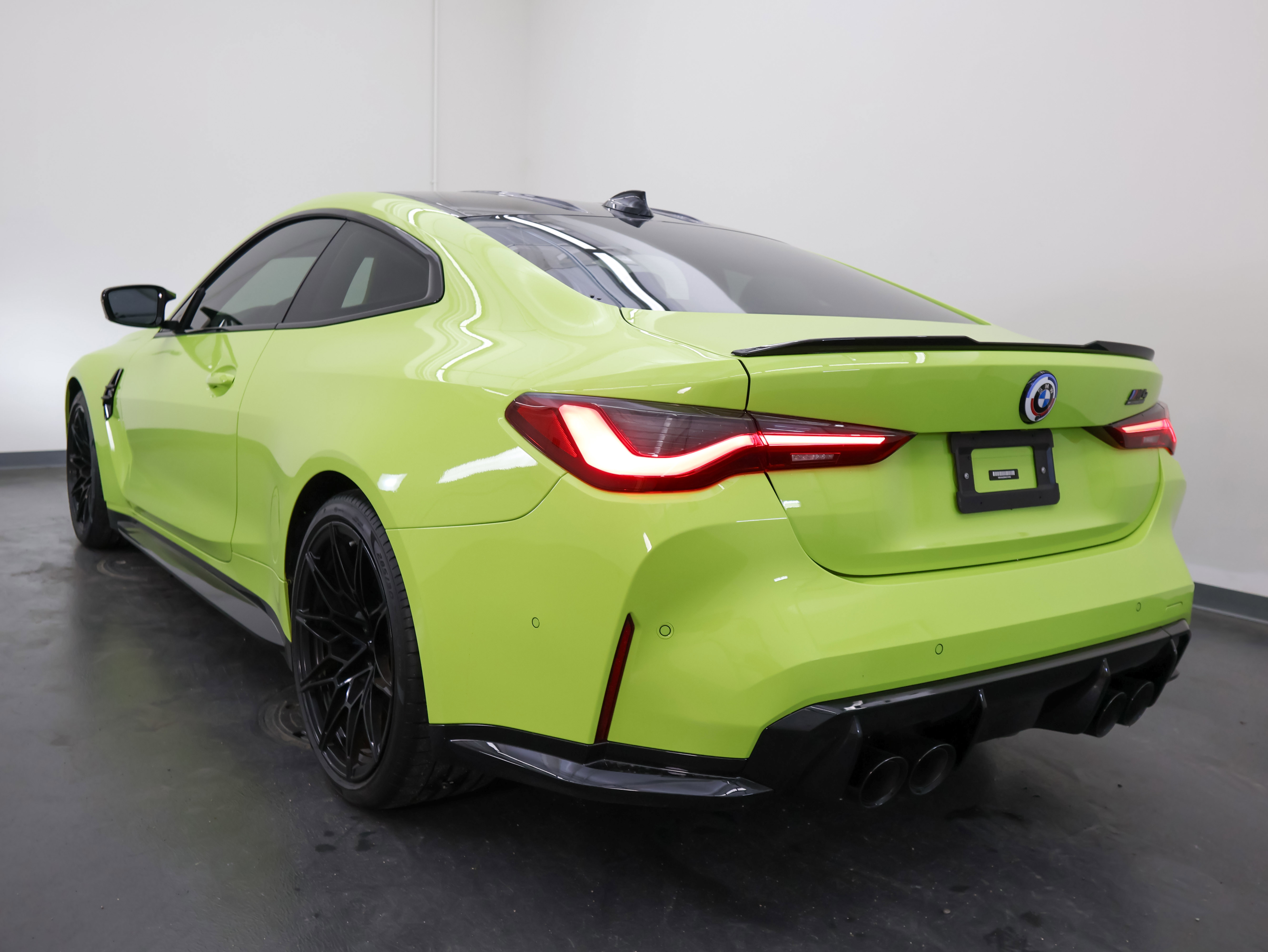 Used 2022 BMW M4 xDrive Competition w/ Executive Package AWD/4WD image 5