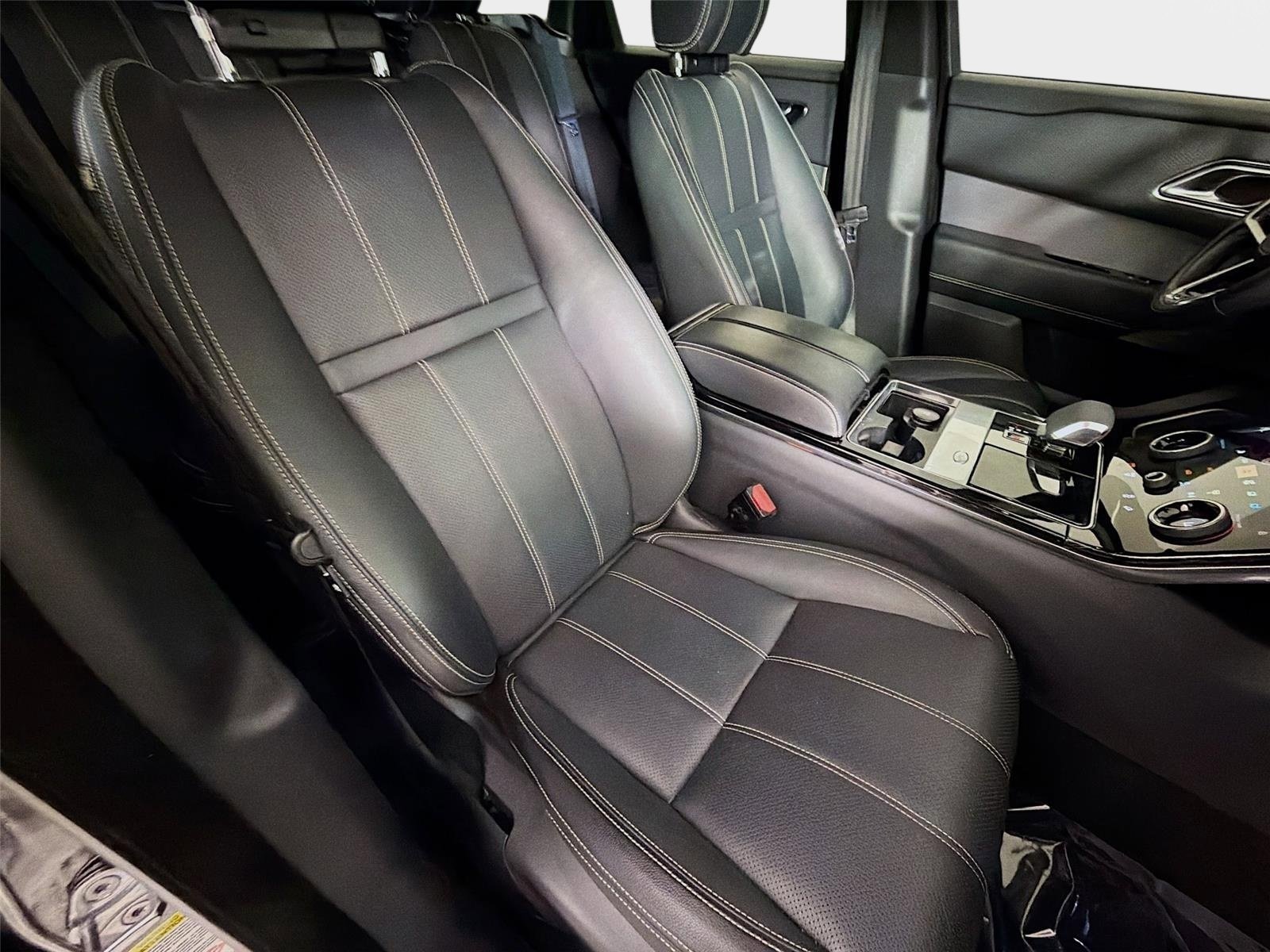Used 2021 Land Rover Range Rover Velar R-Dynamic S AWD/4WD image 28