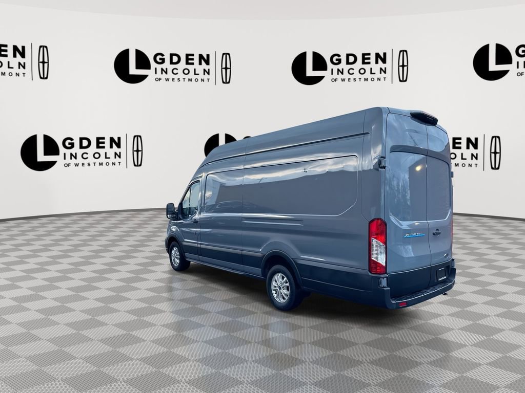 Used 2022 Ford E-Transit 148 High Roof Extended image 6