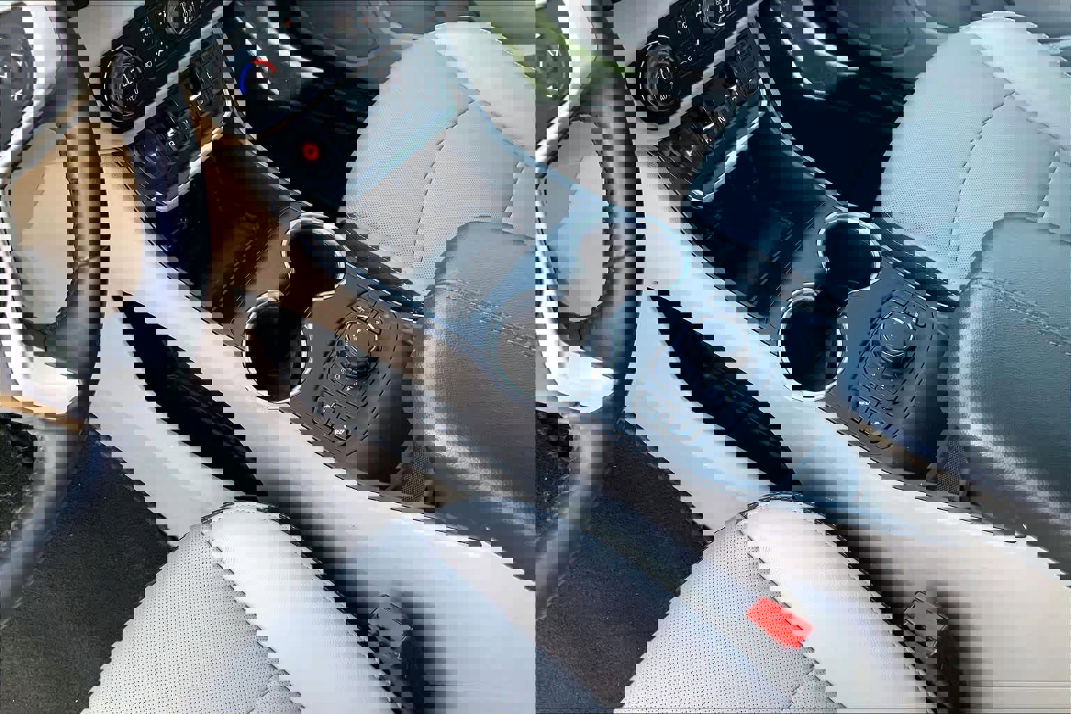 Used 2018 GMC Terrain SLT w/ Preferred Package image 17