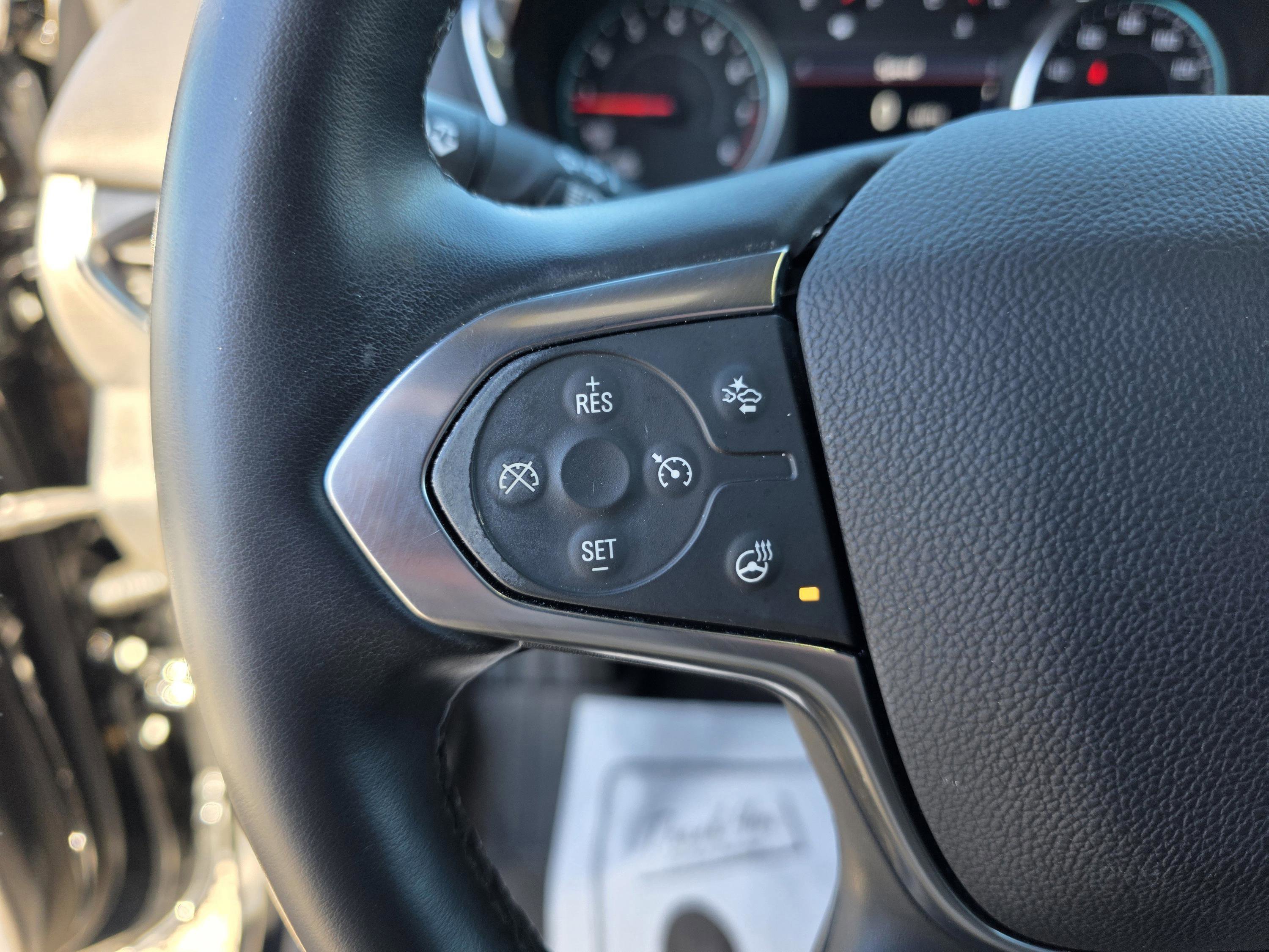 Used 2023 Chevrolet Traverse LT image 34