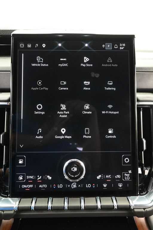 Used 2025 GMC Yukon Denali AWD/4WD image 19