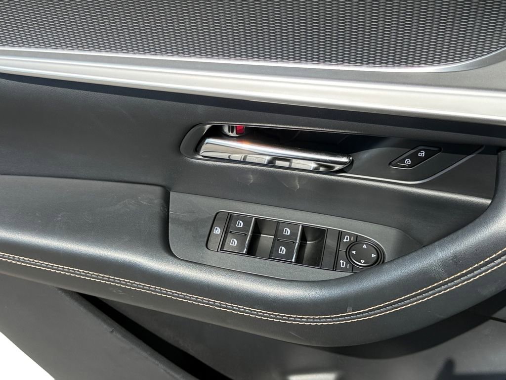 Used 2024 MAZDA CX-90 Plug-In Hybrid w/ Premium Pkg AWD/4WD image 11