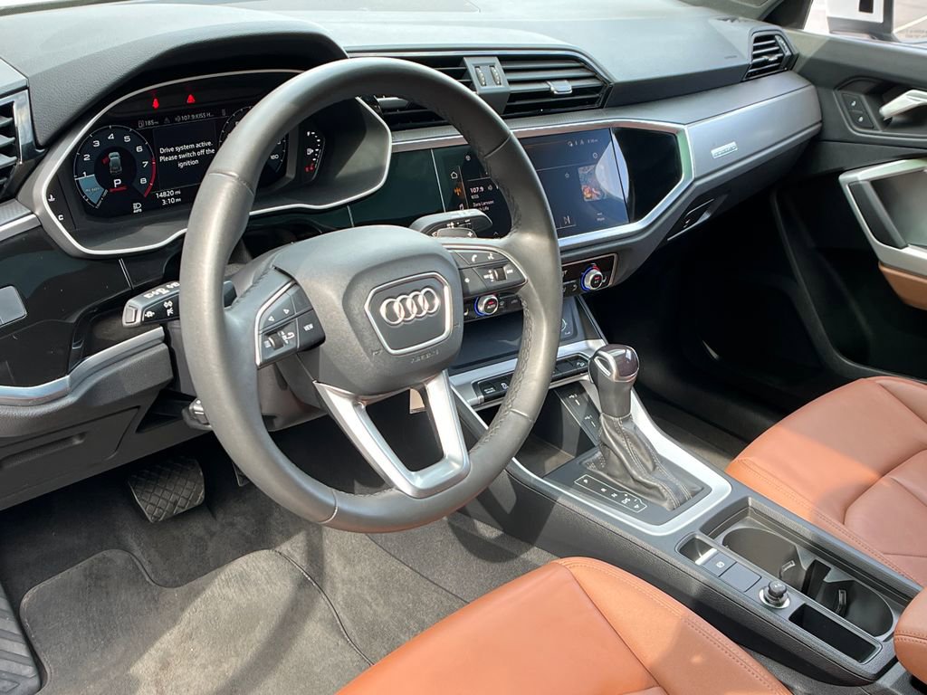 Used 2025 Audi Q3 2.0T Premium image 10