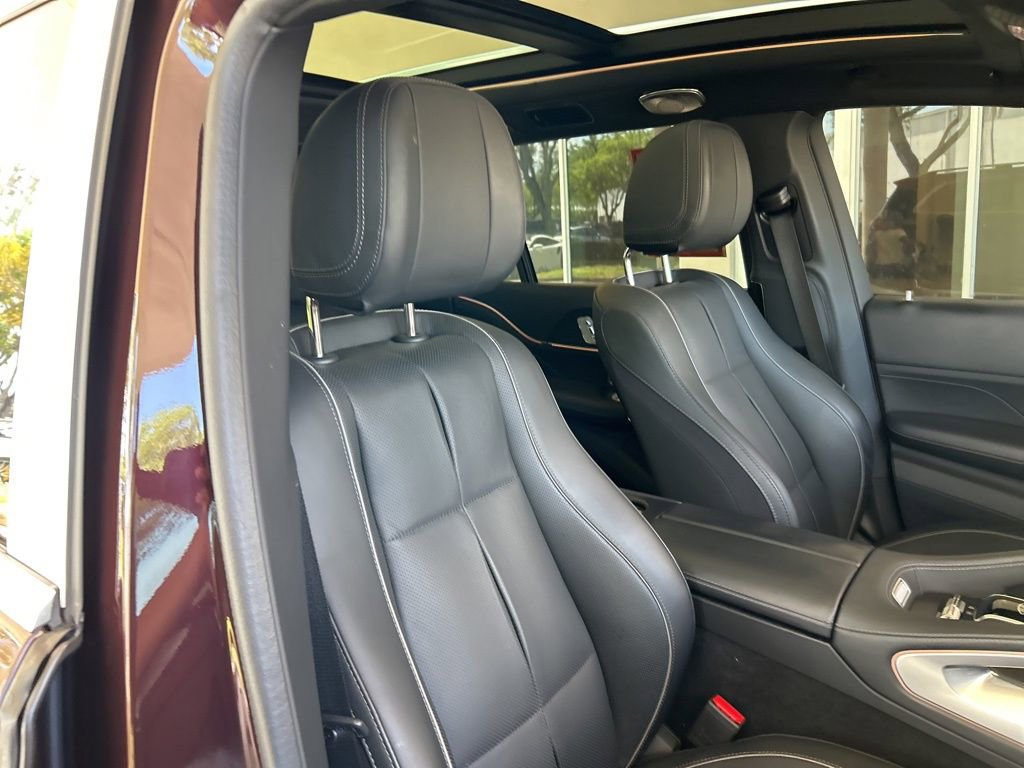 Used 2023 Mercedes-Benz Maybach GLS 600 4MATIC image 29