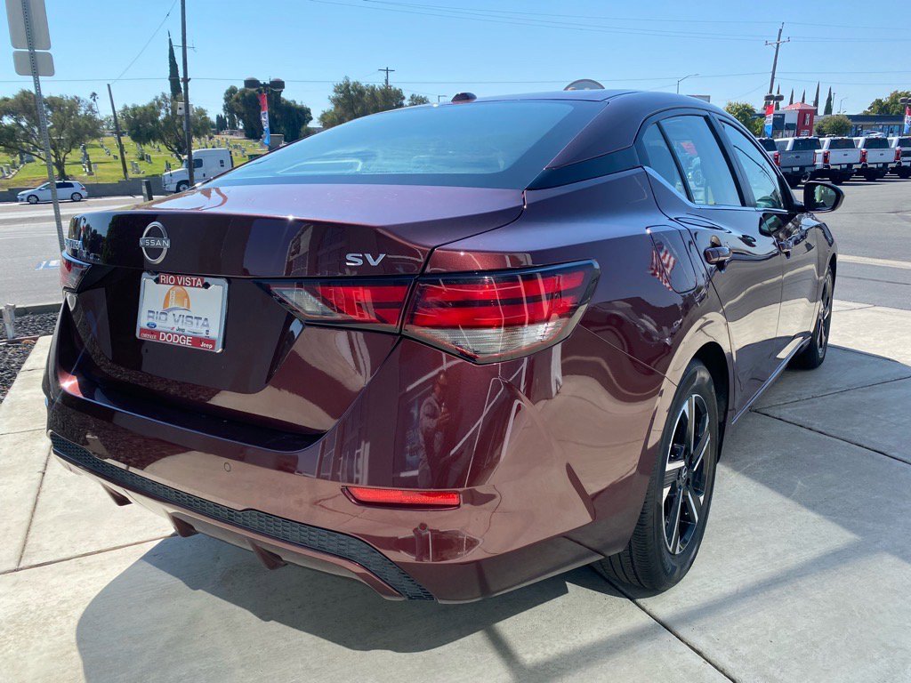 Used 2024 Nissan Sentra SV image 6