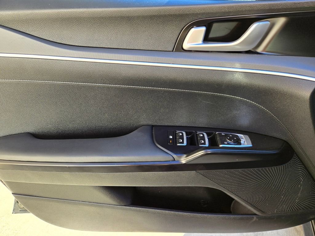 Used 2022 Kia K5 LXS image 21