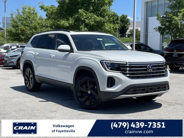 New 2025 Volkswagen Atlas SE image 1