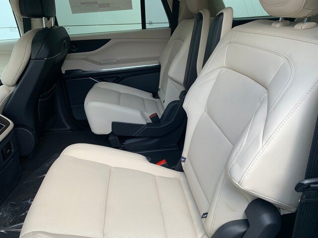 New 2027 Lincoln Navigator L Premier AWD/4WD image 16