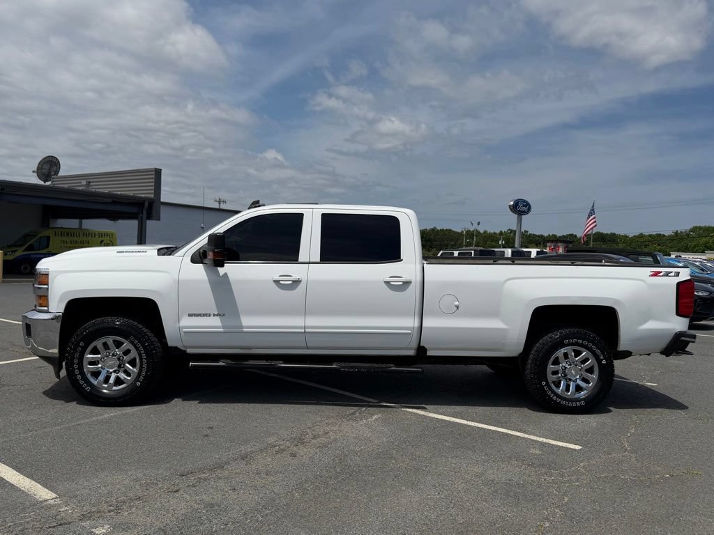 Used 2019 Chevrolet Silverado 2500 LT w/ LT Convenience Package AWD/4WD image 6