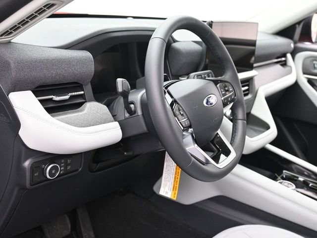 New 2026 Ford Explorer Platinum w/ LUX Leather Package image 16