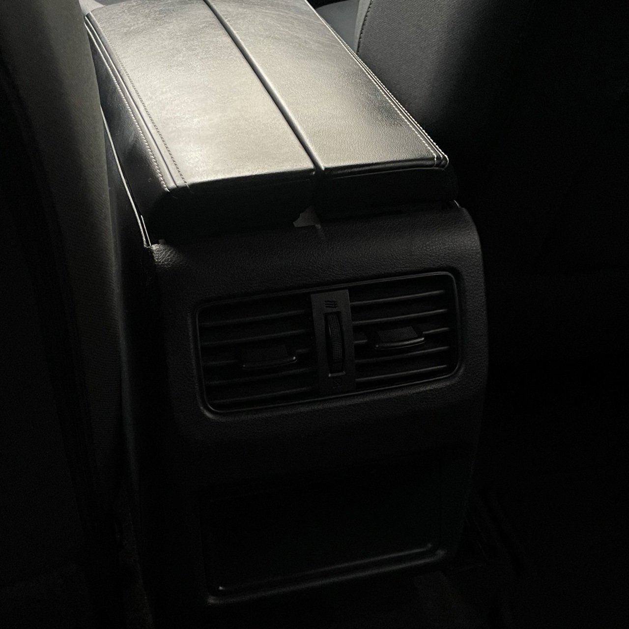 Used 2024 Nissan Rogue S image 24