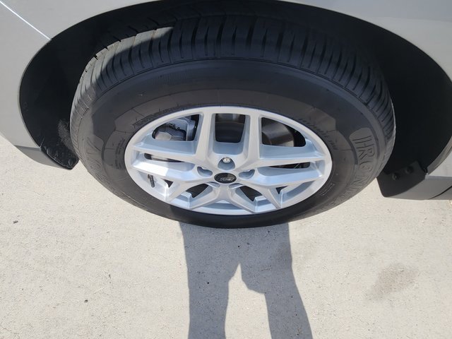 Used 2023 Ford Edge SEL image 38