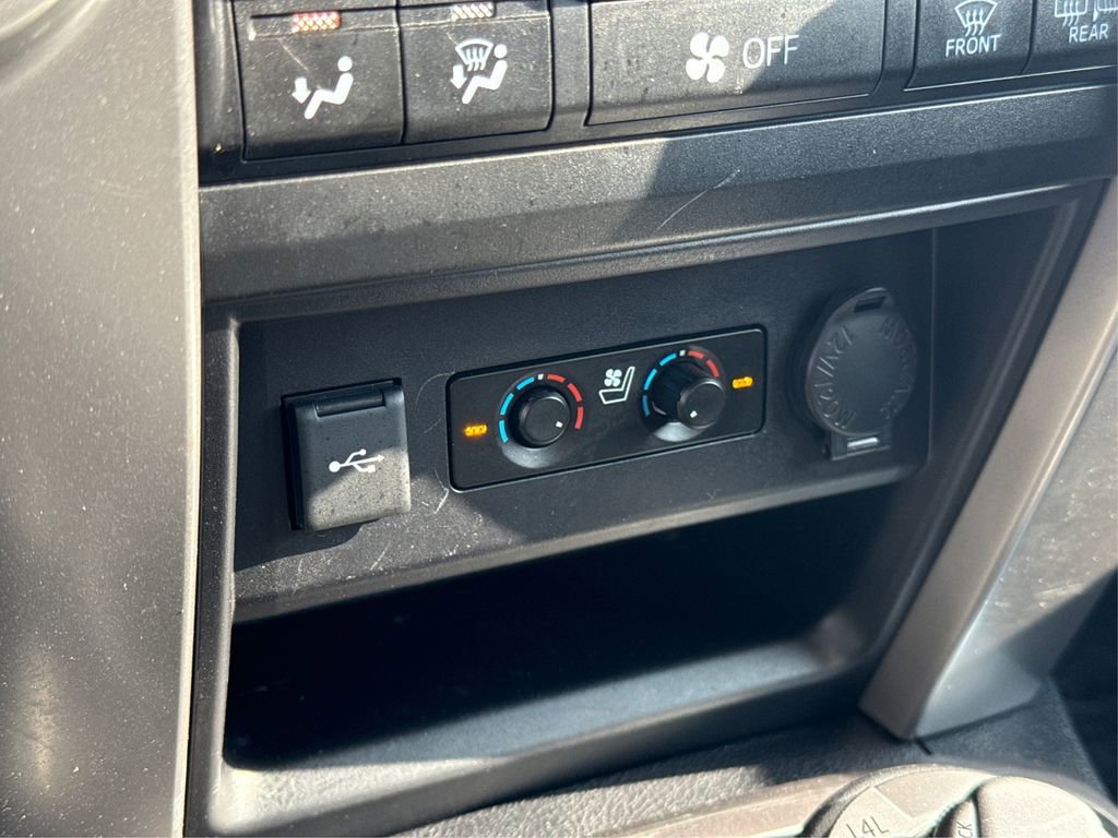Used 2020 Toyota 4Runner Limited AWD/4WD image 31